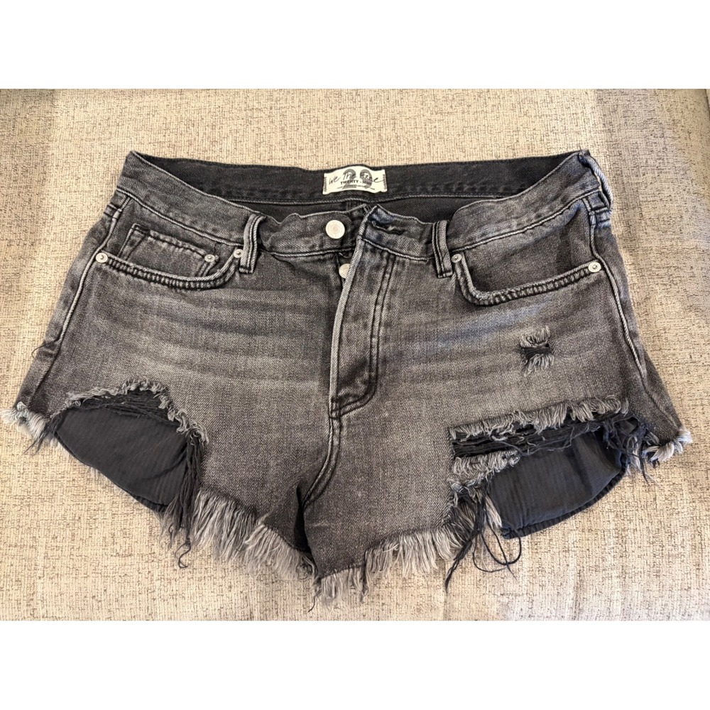 We The Free People Distressed Black Denim Shorts Frayed Cut Offs Size 29 OB66170